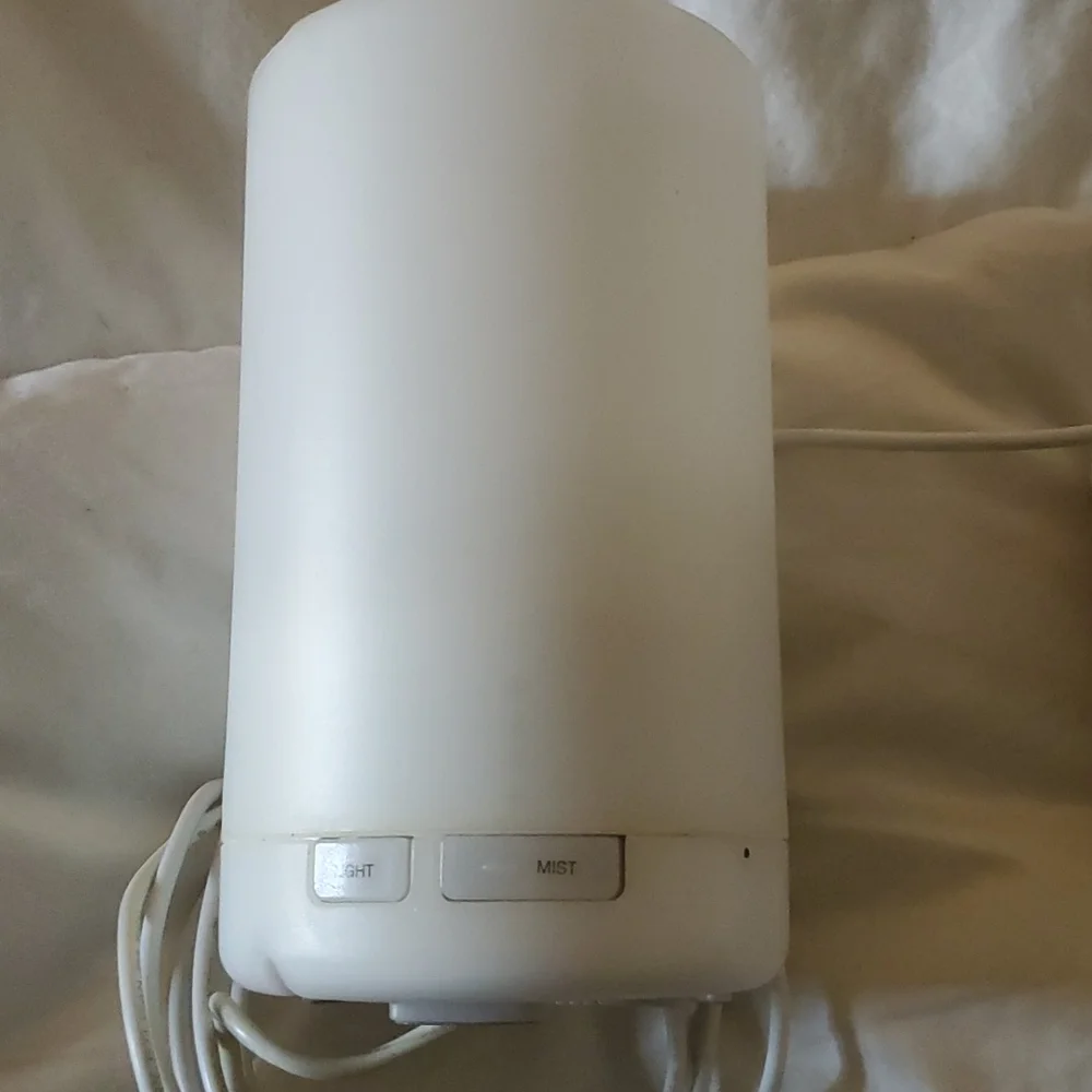 Muji ultrasonic aroma diffuser LED light